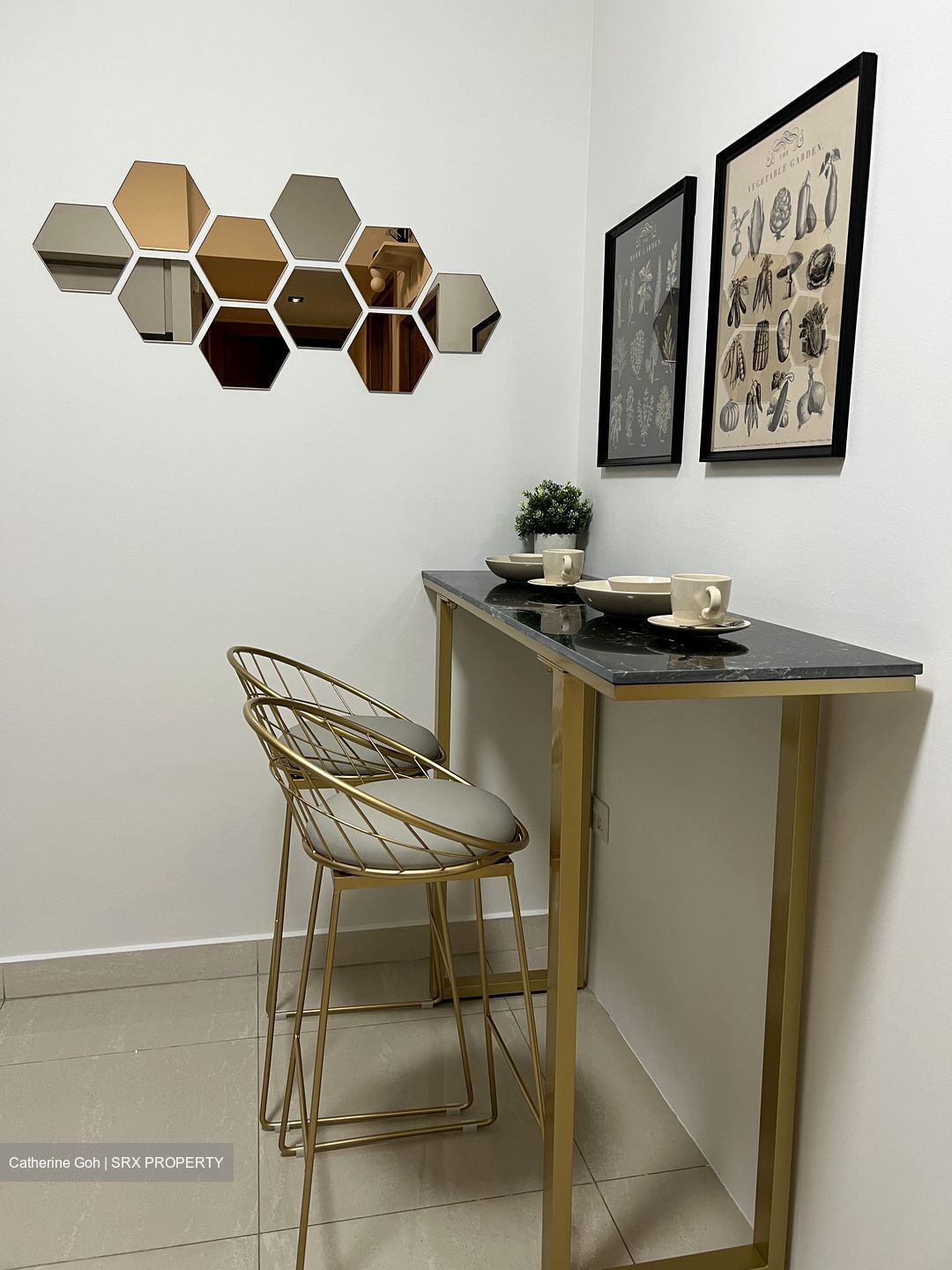 Coco Palms (D18), Condominium #609559611